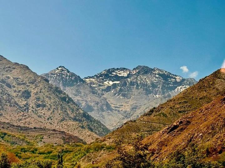 Atlas Views امليل المظهر الخارجي الصورة