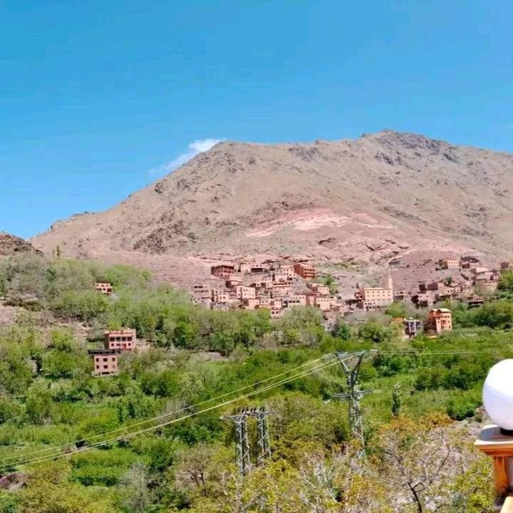 Atlas Views امليل المظهر الخارجي الصورة